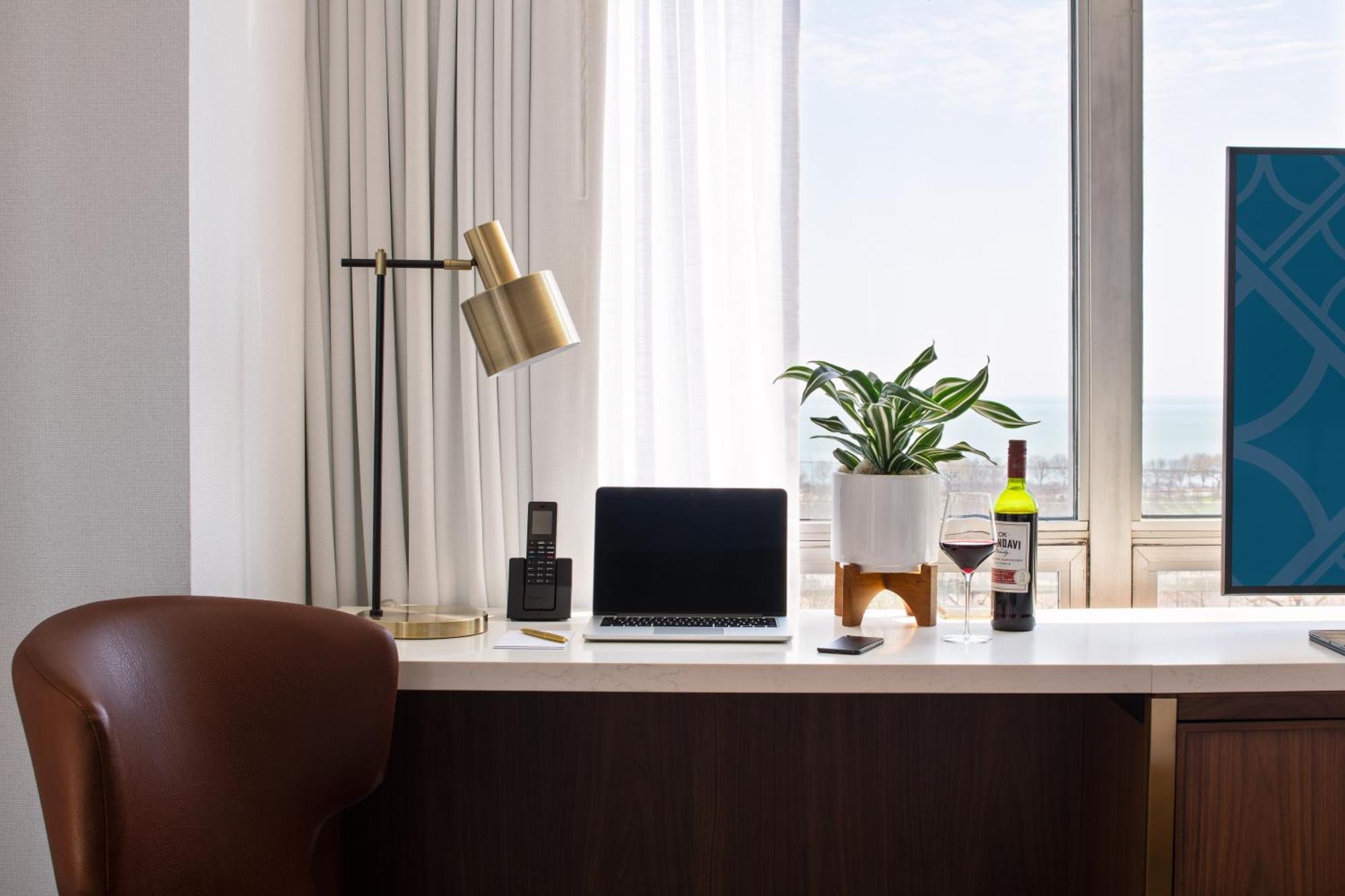 Le Meridien Essex Чикаго Экстерьер фото